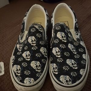 Vans Slip-ons Skulls and Flowers